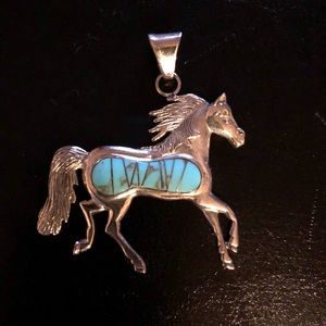 Beautiful Sterling Turquoise Horse Pendant 🐴